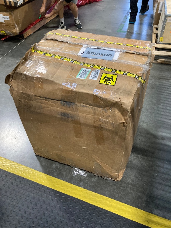 Photo 1 of ***MINOR DAMAGE, USED BUT IN GOOD CONDITION****GSEICE Commercial Slushy Machine 12 Gallons Frozen Margarita Machine for Margaritas frozen Mockaritas Daiquiris, 110V/60Hz Slushie Machine with 3 Tanks for Restaurants Bars Beer Barn Home Party