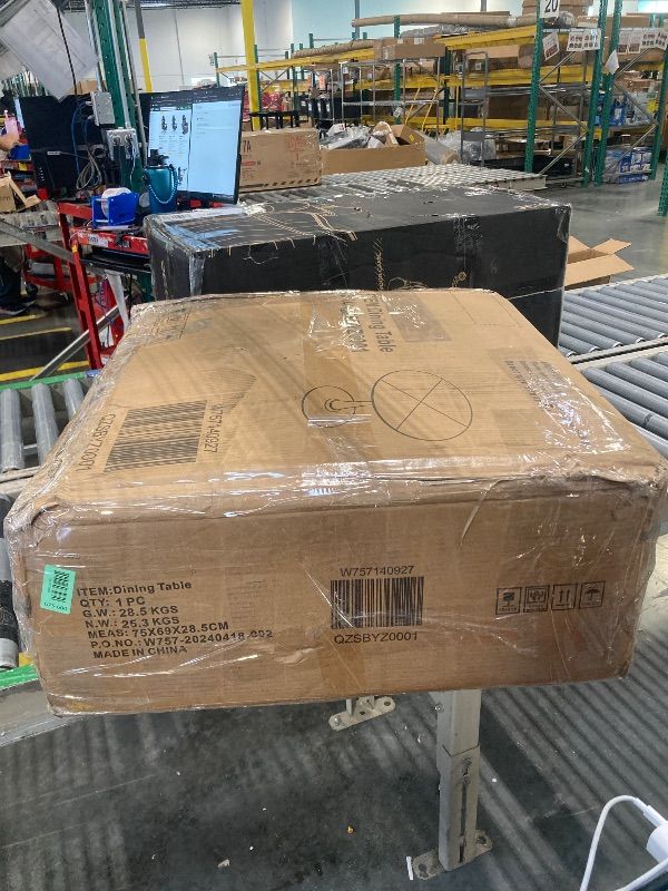 Photo 1 of ****COLOR BROWN OAK***Modern Round Dining Table,Four Patchwork Tabletops with Oak Color Solid Wood Grain Table Top,Metal Base Dining Table, End Table (Brown Oak/Black + MDF+Metal)

Item Code:W757140927
Product Type:General Item
Main Color:Brown Oak
Main M