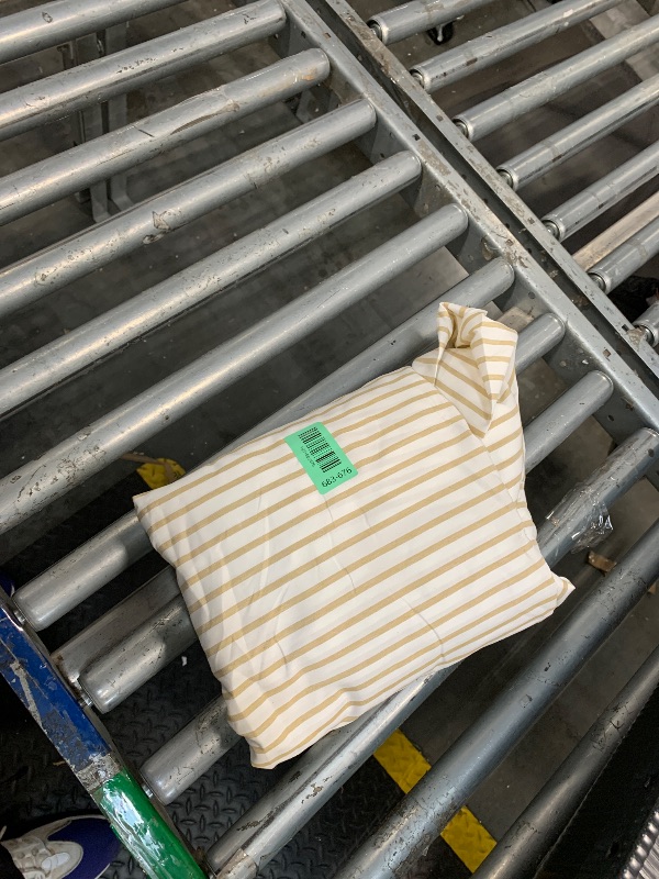 Photo 1 of ***SIMILAR ITEM***
Crane Baby 100% Organic Cotton Change Pad Cover, Neutral Stripe Pattern for Boys, Girls, Unisex, Ultra-Soft GOTS Certified Cotton Cover, Perfect Registry Gift