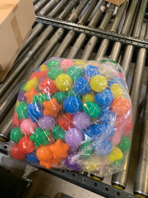 Photo 1 of Heopeis 200 Star Ball Pit Balls Hearts for Toddlers Phthalate Free BPA Free Crush Proof Plastic - 7 Bright Colors in Reusable Play Toys for Kids with Storage Bag Indoor Outdoor