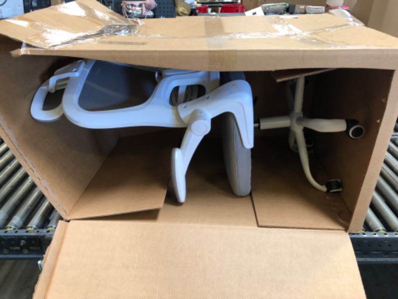 Photo 1 of White Office Chair