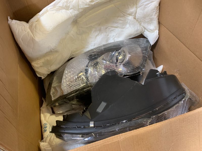 Photo 1 of Unitedlu Semi Trucks Headlight Pair Compatible with 2004-2017 VOLVO VNL (Including All Bulbs),VNL Headlamp White Assembly