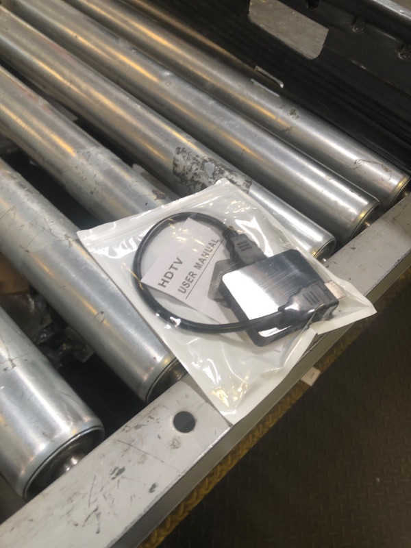 Photo 1 of 4K HDMI Splitter 1 in 2 Out Mirror Display Not Expand, Dual HDMI Splitter Hub to Dual Monitors Multi-Scree Displays Audio Synchronization, Compatible for MacBook Laptop Desktop PC Graphics Card TV