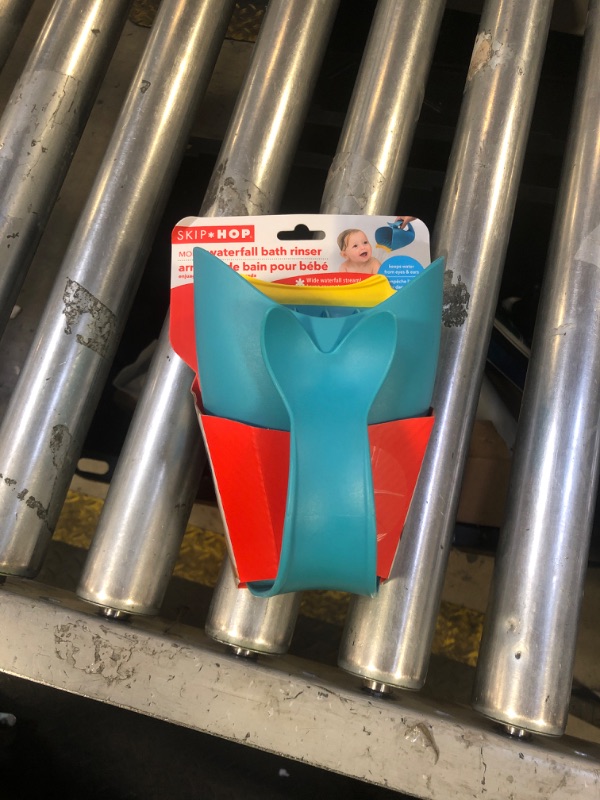 Photo 1 of Skip Hop Baby Bath Rinse Cup MOBY Tear-free Waterfall Rinser Blue Age 0+