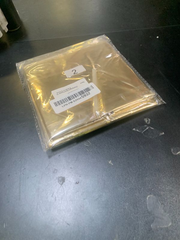 Photo 1 of Champagne Gold 20 Balloon Number,40 Inch Light Gold 20 Balloons Big Foil Mylar Helium Number 20 Balloon for Birthday Party Anniversary Decorations OPENED PKG
