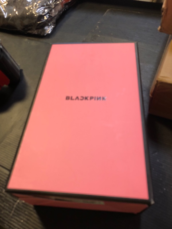 Photo 1 of KPOPINTOUCH Blackpink Official Fan Light Stick Version 2 Cheering Lightstick for K-Pop Idol Concert Lightup Lighting Party Supplies