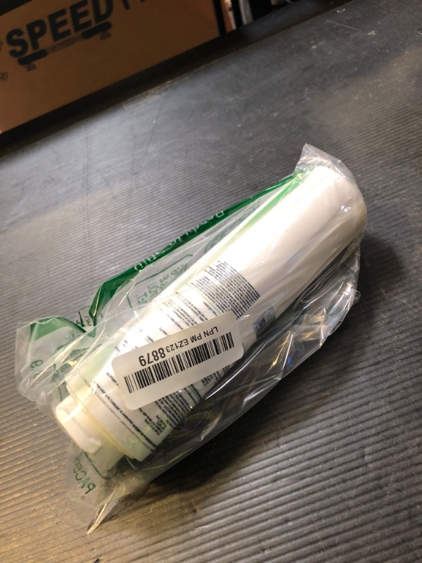 Photo 1 of everydrop by Whirlpool Ice and Water Refrigerator Filter 4, EDR4RXD1, Single-Pack
