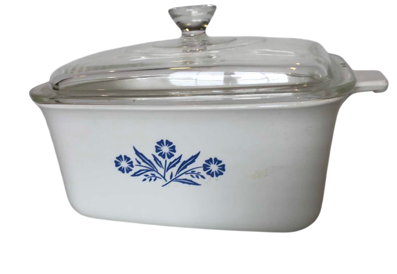 Photo 1 of VINTAGE CORNING WARE BLUE CORN FLOWER 1 1/4 QUART CASSEROLE DISH WITH GLASS LID P-4-B