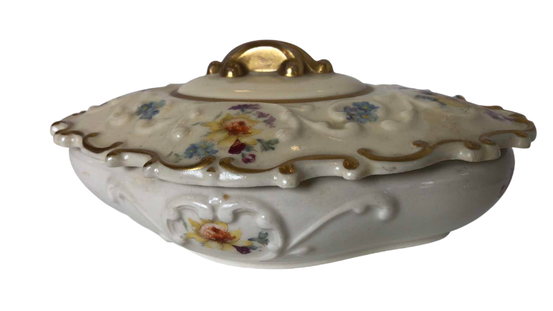 Photo 1 of CREME CONCORD FINE CHINA OVAL BOWL WITH LID 9”