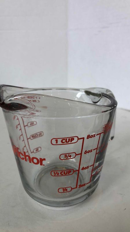 Photo 1 of PYREX 1 QUART AND ANCHOR HOCKING  1 CUP MEASURING CUPS