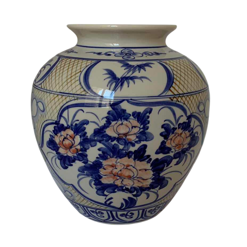 Photo 1 of VIETNAMESE PORCELAIN VASE 8”H