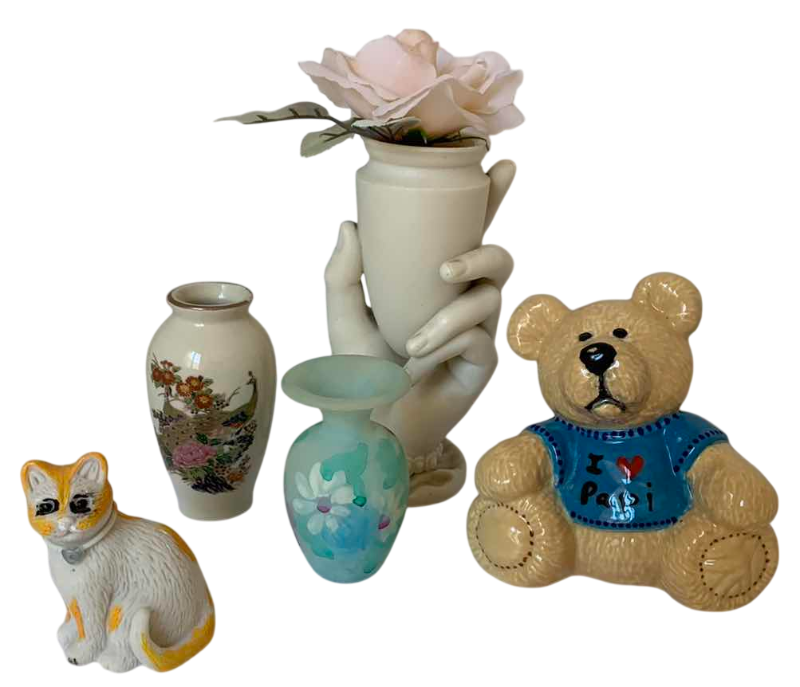 Photo 1 of PORCELAIN & CERAMIC COLLECTIBLES