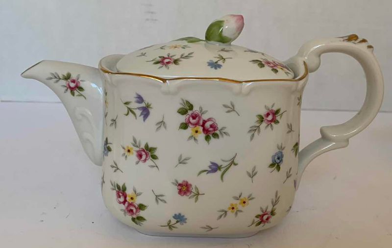 Photo 1 of JAPANESE TAKAHASHI “VICTORIA” PATTERN PORCELAIN TEA SET