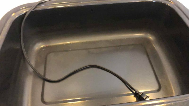 Photo 1 of RIVAL 18 QT. ROASTER OVEN WITH BUFFET SERVER