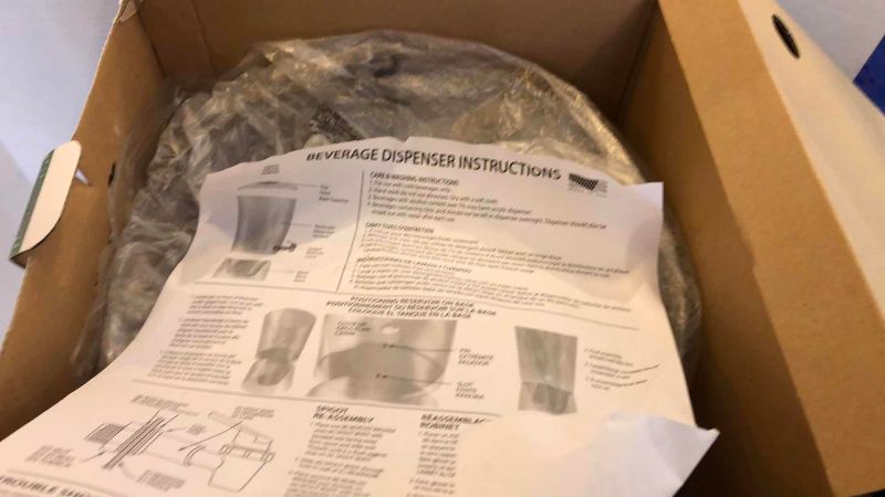 Photo 1 of CREATIVEWARE ACRYLIC BEVERAGE DISPENSER 3 GALLON