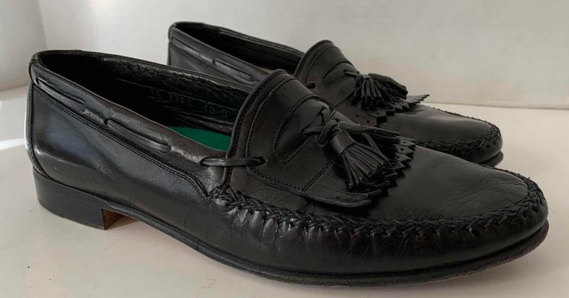 Photo 1 of DOMANI LOAFERS SIZE 10M & SHOES APPROXIMATELY 10 1/2