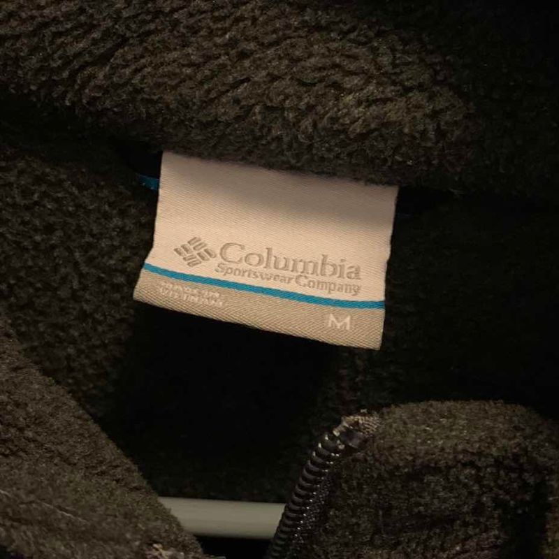 Photo 1 of MENS COLUMBIA, EDDIE BAUER, ST JOHN’S BAY & ORIGINAL WEATHERPROOF JACKETS (6) SIZE M-XL
