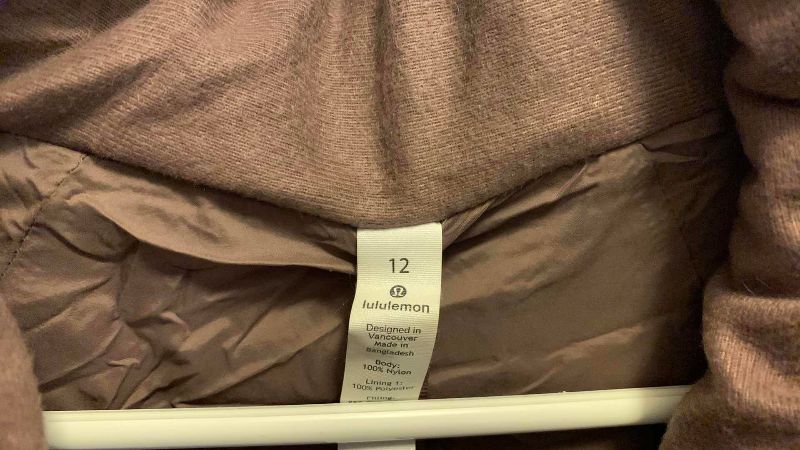 Photo 1 of LULULEMON PACKABLE PUFFER JACKET WITH TRAVEL BAG SIZE 12