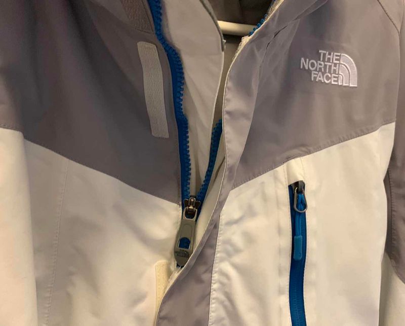 Photo 1 of THE NORTH FACE MENS JACKET SIZE M