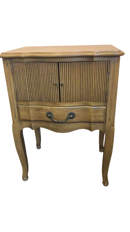 Photo 1 of VINTAGE DAVIS CABINET COMPANY FRENCH PROVINCIAL NIGHTSTAND 21” X 16” H 28”