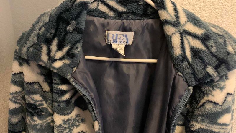 Photo 1 of JACKETS SIZE S-YOUTH XL