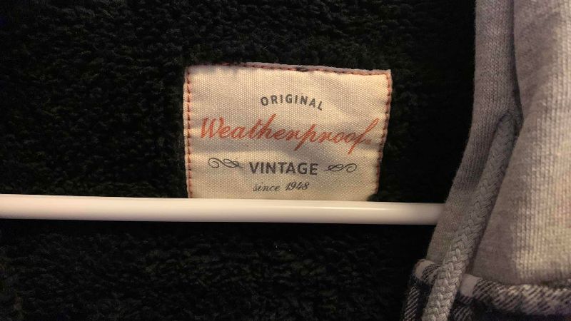 Photo 1 of MENS JACKETS SIZE L