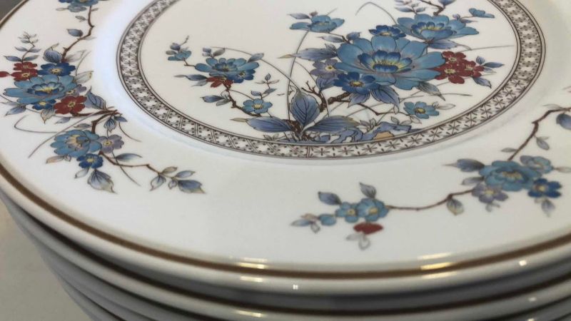 Photo 1 of 12 VINTAGE NORITAKE VERSATONE BLEUFLEUR DINNER PLATES