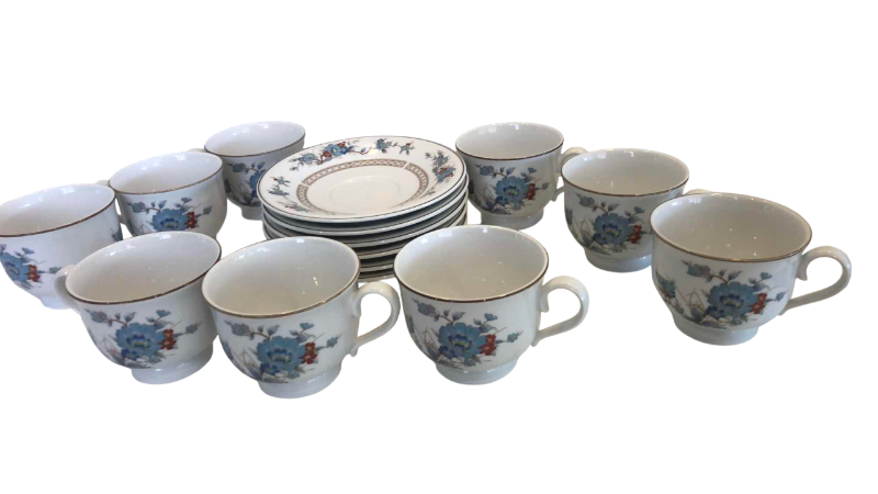 Photo 1 of 6 VINTAGE NORITAKE VERSATONE BLEUFLEUR SAUCERS AND 9 CUPS