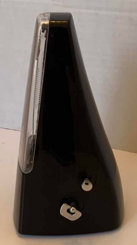 Photo 1 of CHERUB METRONOME WSM-330