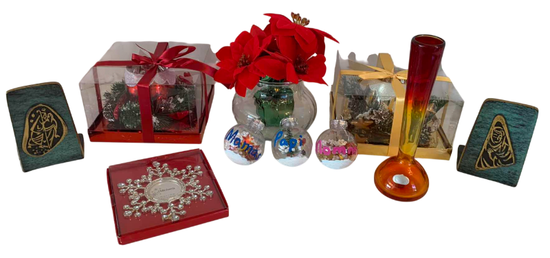 Photo 1 of CHRISTMAS DECOR