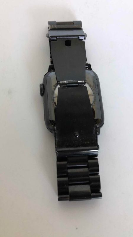 Photo 1 of APPLE WATCH