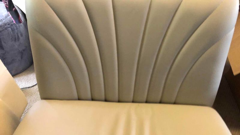 Photo 1 of RENSJJ ARMLESS WIDE OFFICE CHAIR