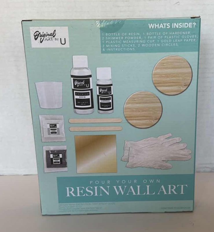 Photo 1 of POUR YOUR OWN RESIN WALL ART - NIB