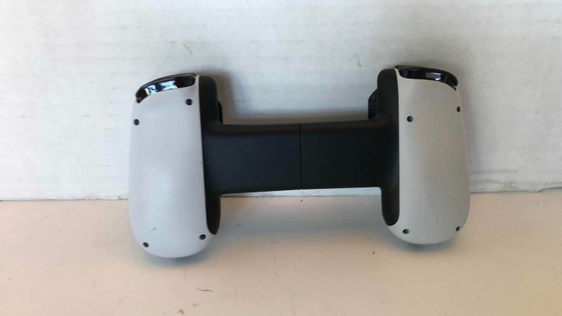 Photo 1 of BACKBONE ONE PLAYSTATION EDITION MOBILE GAMING CONTROLLER FOR IPHONE
