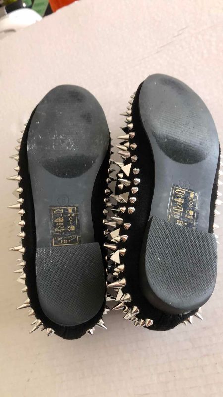 Photo 1 of AZALEA WANG STUDDED WOMENS FLATS SIZE 7