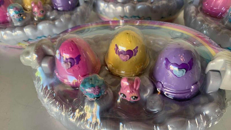 Photo 1 of FOUR HATCHIMALS LIVE SPRING BASKET TOY SETS