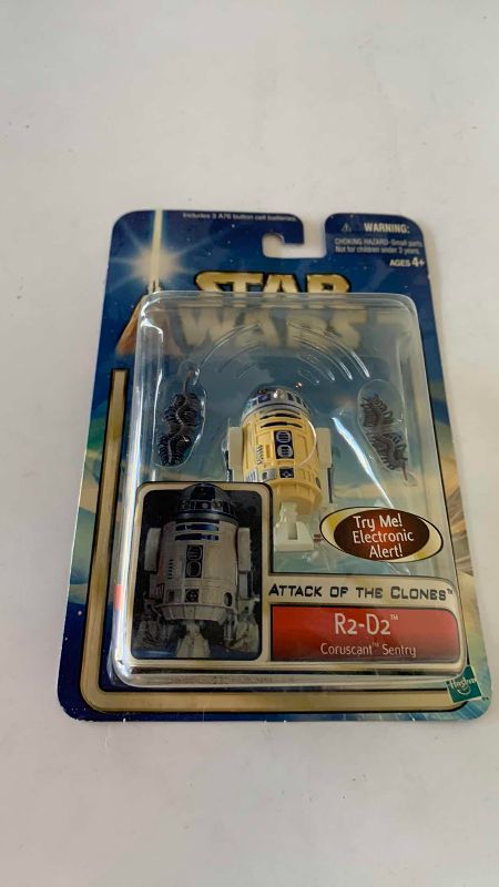 Photo 1 of STAR WARS FIGURES