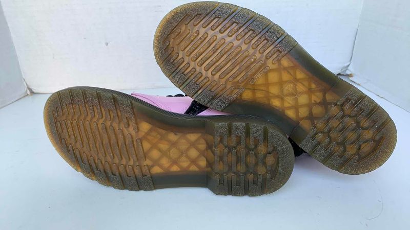 Photo 1 of WOMENS DOC MARTENS PINK PATENT LEATHER BOOTS US 4M
