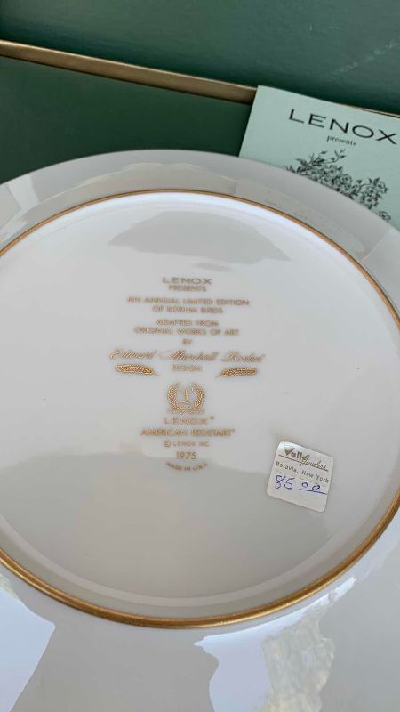 Photo 1 of LENOX “AMERICAN REDSTART” LIMITED EDITION BIRD PLATE