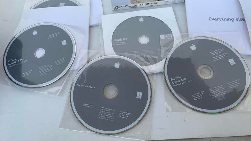 Photo 1 of APPLE MAC COMPUTER SOFTWARE VINTAGE