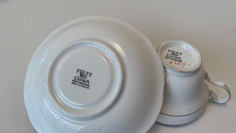 Photo 1 of FOLEY ENGLISH BONE CHINA TEACUP SET