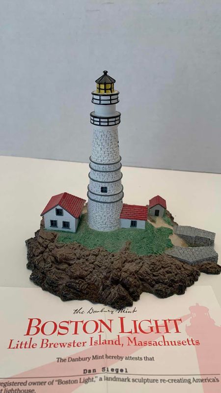 Photo 1 of DANBURY MINT BOSTON LIGHTHOUSE LITTLE BREWSTER ISLAND, MASSACHUSETTS