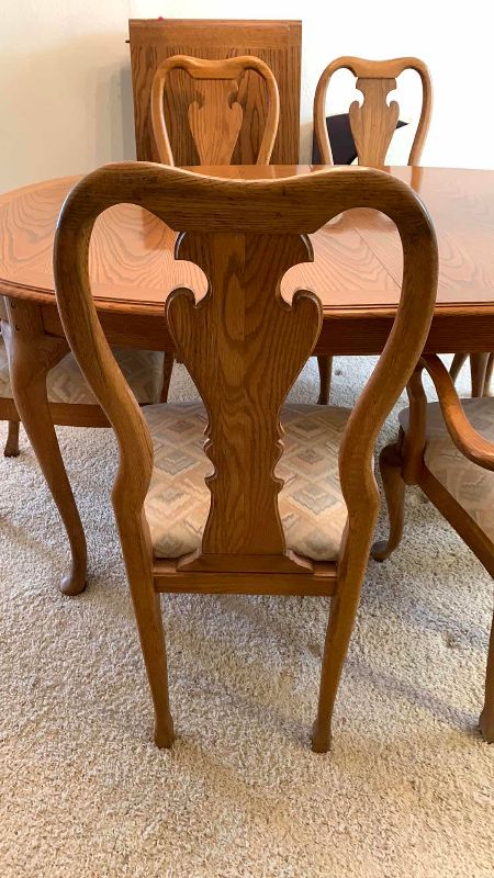 Photo 1 of THOMASVILLE, TRADITIONAL DINING, SET, SOLID OAK TABLE, QUEEN AND STYLE LEGS INCLUDE LEAVES AND PAD