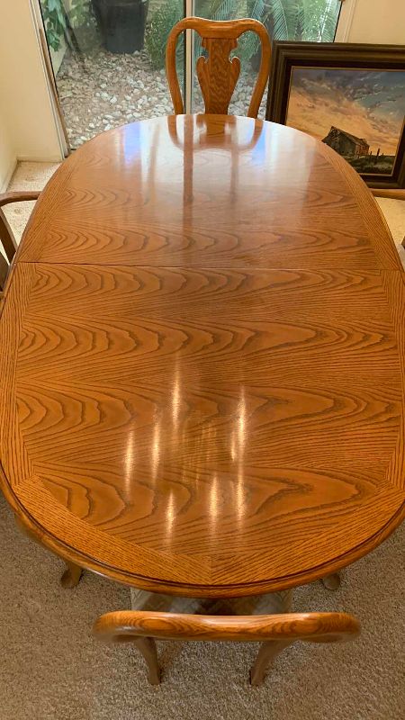 Photo 1 of THOMASVILLE, TRADITIONAL DINING, SET, SOLID OAK TABLE, QUEEN AND STYLE LEGS INCLUDE LEAVES AND PAD