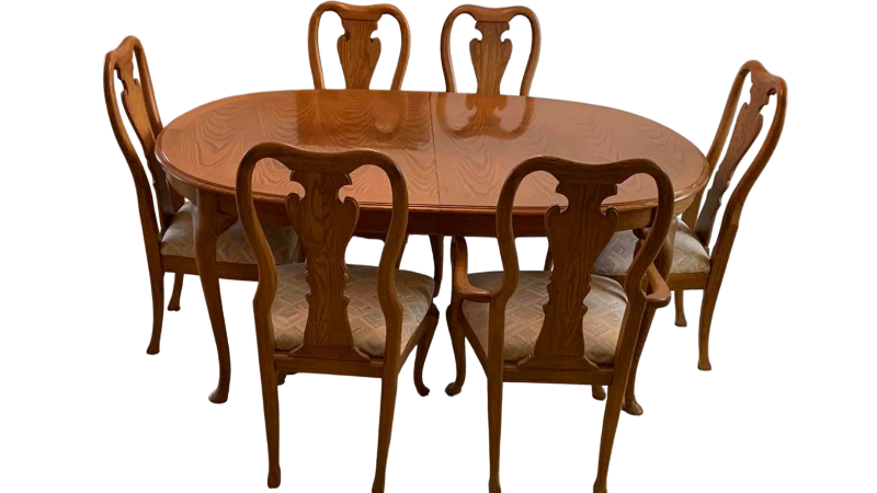 Photo 1 of THOMASVILLE, TRADITIONAL DINING, SET, SOLID OAK TABLE, QUEEN AND STYLE LEGS INCLUDE LEAVES AND PAD