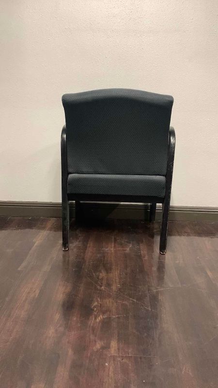 Photo 1 of LOUNGE OFFICE CHAIR