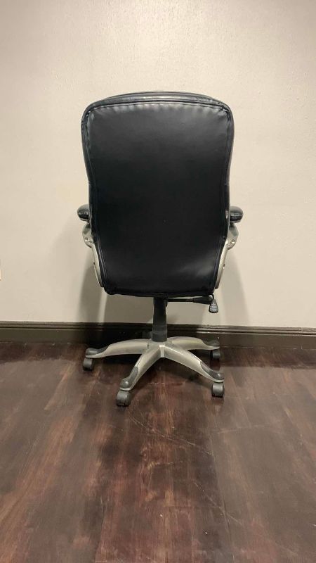 Photo 1 of OFFICE DESK CHAIR