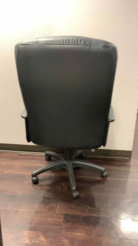 Photo 1 of AS IS OFFICE CHAIR