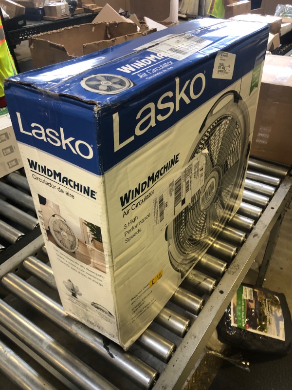 Photo 1 of Lasko Wind Machine 20 In.