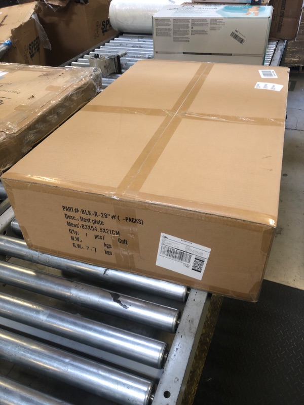 Photo 1 of SafBbcue Hinged Lid for Blackstone Griddle 28 in for Blackstone 2206 1517 1853 1605 1803 1839 1856 1885 1924 Hard Cover Hood with Handle Also for Nexgrill and for Member Mark Grill